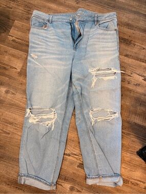 American Eagle Outfitters Light Blue Distressed Straight Leg Jeans